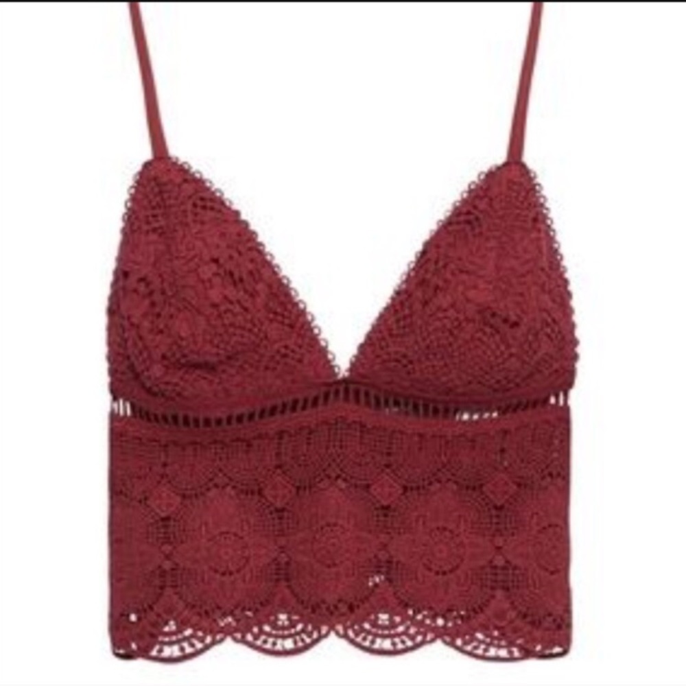 Kendall & Kylie crochet crop top